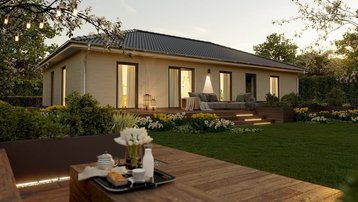 Bungalow 131 mit heller Fassade, Walmdach, Terrasse und gepflegtem Garten in Diepenau-Essern.