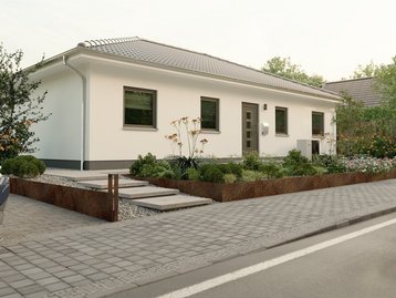 Moderner Bungalow mit heller Fassade, flachem Walmdach und gepflegtem Vorgarten als Beispiel für den Hausbau in Bassum-Neubruchhausen mit Contura Bau GmbH